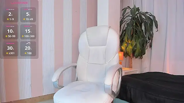 Snapshot of blaiine_colfer chatting on 02/07/25, 02:50 blaiine colfer online show from 02/07/25, 02:50