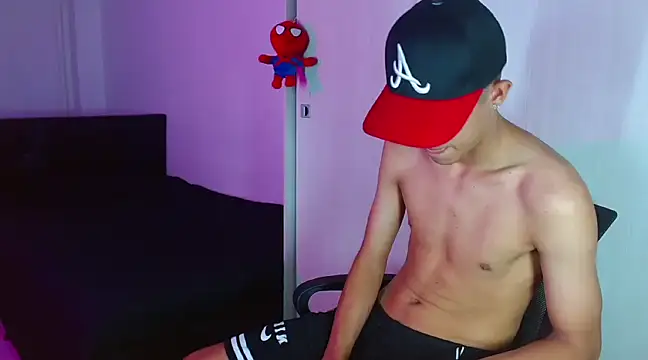 LiamGadiell online show from 02/12/25, 01:52