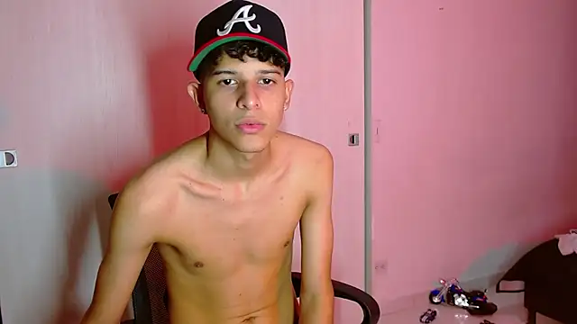 LiamGadiell online show from 03/11/25, 02:21