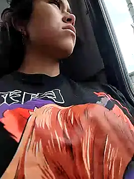 Snapshot of Alexandra_65 chatting on 11/29/25, 03:59 Alexandra 65 online show from 11/29/25, 03:59