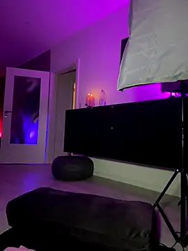 PalinaPr online show from 12/17/25, 03:29