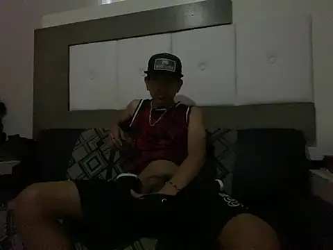 oiram27 online show from 05/19/26, 03:40