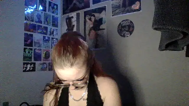 Snapshot of angel_star420864 chatting on 12/10/24, 03:20 angel star420864 online show from 12/10/24, 03:20