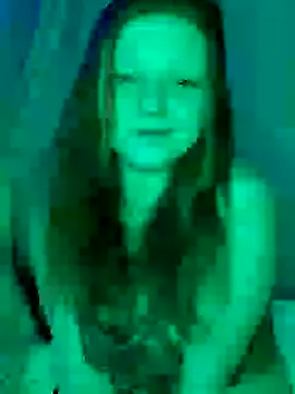 Snapshot of angel_star420864 chatting on 02/10/25, 03:57 angel star420864 online show from 02/10/25, 03:57