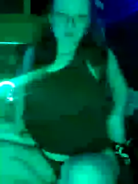 Snapshot of angel_star420864 chatting on 02/24/25, 03:44 angel star420864 online show from 02/24/25, 03:44