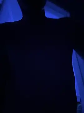 freckledginger369 online show from 12/04/24, 03:37