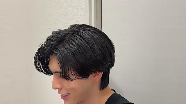 Snapshot of Lio_kun chatting on 11/18/25, 08:19 Lio kun online show from 11/18/25, 08:19