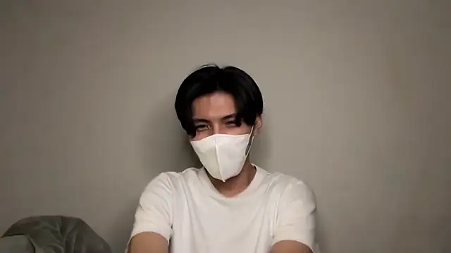 Snapshot of Lio_kun chatting on 11/23/25, 10:15 Lio kun online show from 11/23/25, 10:15