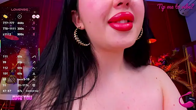 Snapshot of Mayzzie chatting on 06/11/26, 12:32 Mayzzie online show from 06/11/26, 12:32