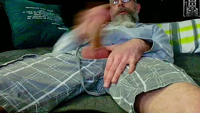 Snapshot of Kingsscepter chatting on 03/03/25, 06:44 Kingsscepter online show from 03/03/25, 06:44