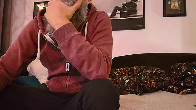 Snapshot of Kingsscepter chatting on 01/31/26, 07:11 Kingsscepter online show from 01/31/26, 07:11