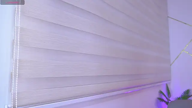 b3llaspringg online show from 01/16/25, 12:23