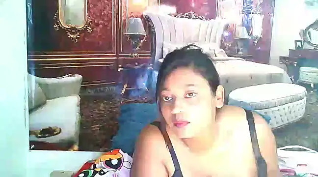 Snapshot of IndianYummy chatting on 03/19/25, 08:54 IndianYummy online show from 03/19/25, 08:54