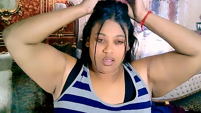 Snapshot of IndianYummy chatting on 10/03/25, 03:42 IndianYummy online show from 10/03/25, 03:42
