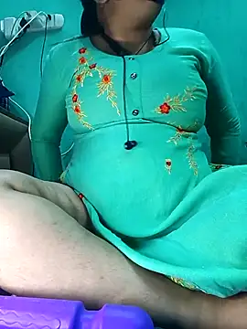 hotty manisha online show from 11/30/25, 05:50