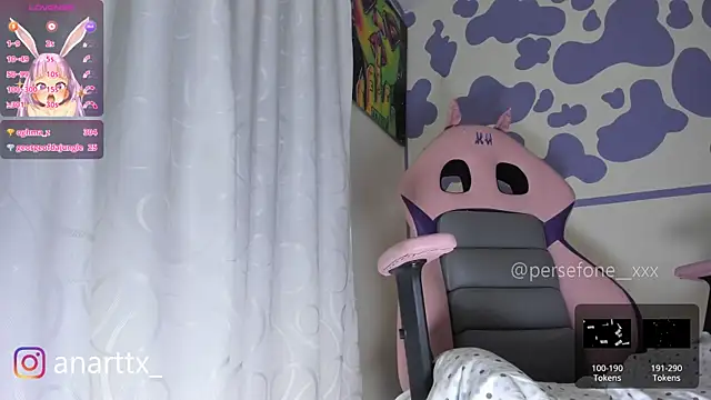 Snapshot of persefone__xxx chatting on 12/10/24, 03:20 persefone xxx online show from 12/10/24, 03:20