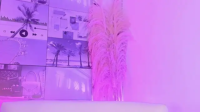 MiaCavallii  online show from 11/02/25, 04:04