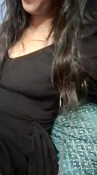 Snapshot of Sanjana-Mehar chatting on 01/14/25, 07:00 Sanjana-Mehar online show from 01/14/25, 07:00