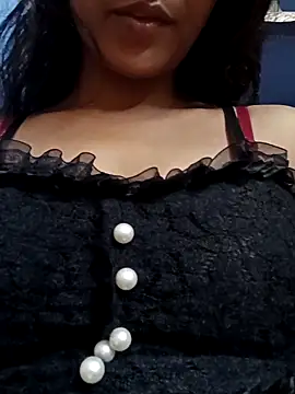 Snapshot of Sanjana-Mehar chatting on 10/20/25, 11:05 Sanjana-Mehar online show from 10/20/25, 11:05