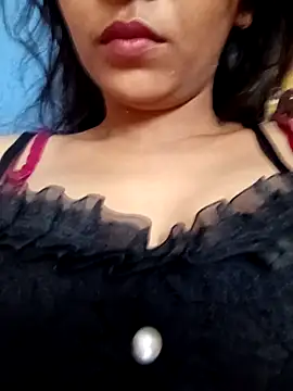 Snapshot of Sanjana-Mehar chatting on 11/08/25, 12:11 Sanjana-Mehar online show from 11/08/25, 12:11