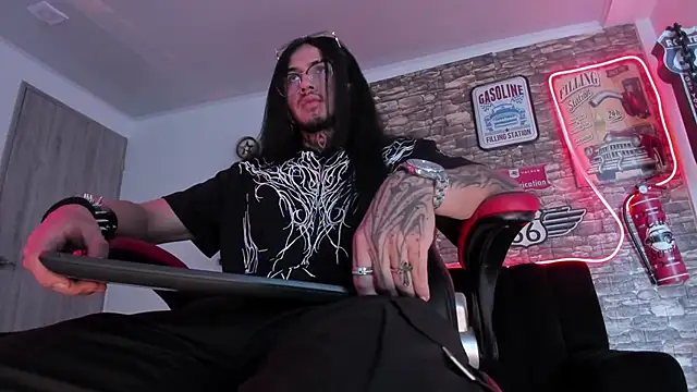 the beast master  online show from 03/18/25, 01:09