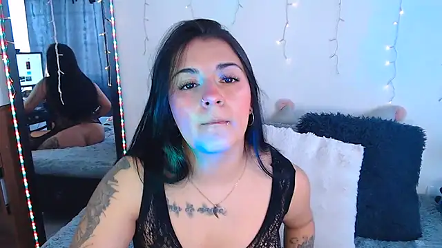 Snapshot of Samanta_james19 chatting on 07/26/26, 06:04 Samanta james19 online show from 07/26/26, 06:04