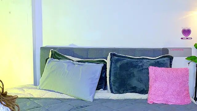 Rouse Hilton online show from 10/07/25, 10:18