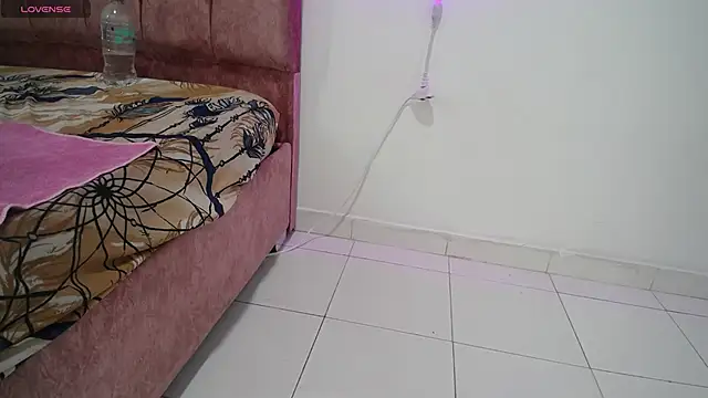 Snapshot of AMBER_LOVE22 chatting on 12/14/24, 07:03 AMBER LOVE22 online show from 12/14/24, 07:03