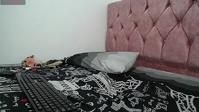 Snapshot of AMBER_LOVE22 chatting on 01/12/25, 10:12 AMBER LOVE22 online show from 01/12/25, 10:12