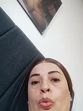  Prinscarlet  online show from 10/02/25, 10:17