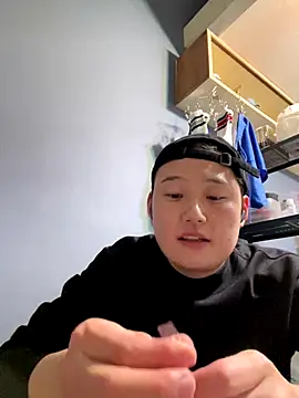 Snapshot of tuki_fu chatting on 01/12/26, 01:27 tuki fu online show from 01/12/26, 01:27