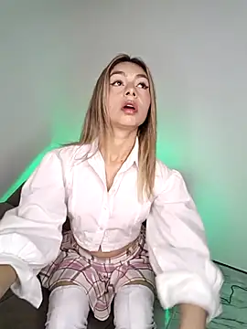 Karolgood3 online show from 11/08/25, 08:29