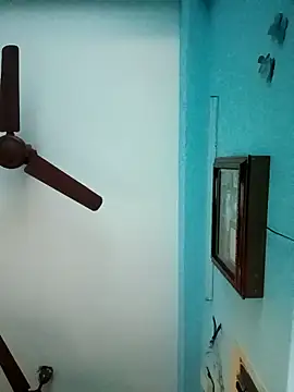 monaa online show from 05/05/26, 01:24