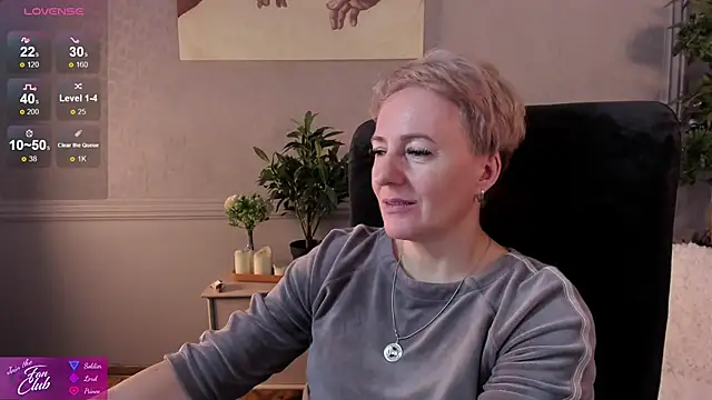 Nika Smit online show from 12/14/24, 08:23