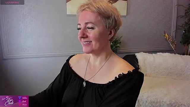 Nika Smit online show from 12/22/24, 08:27