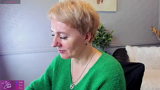 Nika Smit online show from 12/23/24, 09:59