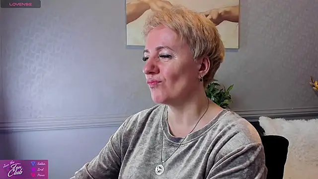 Nika Smit online show from 12/23/24, 01:03