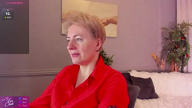 Nika Smit online show from 01/04/25, 05:27