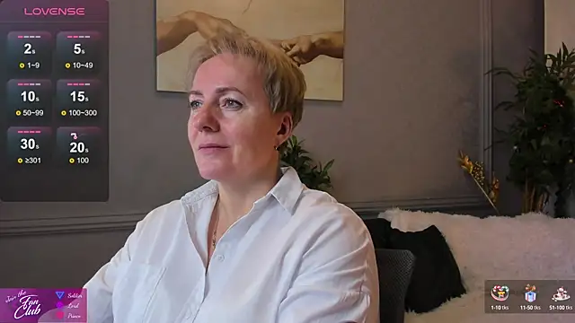 Nika Smit online show from 01/10/25, 09:44