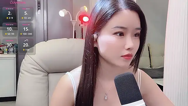 Snapshot of yoyo520- chatting on 11/09/25, 06:28 yoyo520- online show from 11/09/25, 06:28