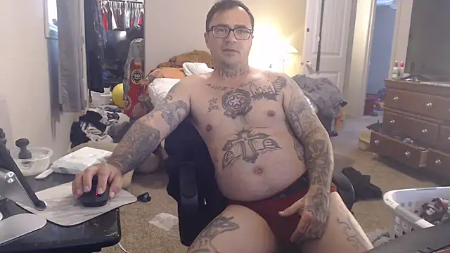 Snapshot of dadbod1178 chatting on 12/14/24, 06:52 dadbod1178 online show from 12/14/24, 06:52