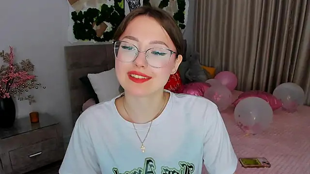 SereneFlame online show from 02/25/25, 07:36