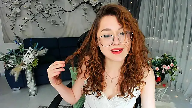 SereneFlame online show from 05/11/26, 04:04