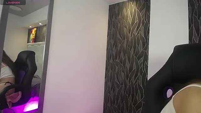 1Sloppy Fox4 online show from 11/17/25, 06:30