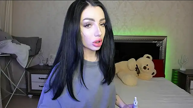 Snapshot of NancyLovee_ chatting on 03/18/25, 08:37 NancyLovee online show from 03/18/25, 08:37