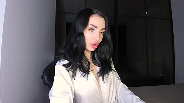 Snapshot of NancyLovee_ chatting on 11/08/25, 06:07 NancyLovee online show from 11/08/25, 06:07