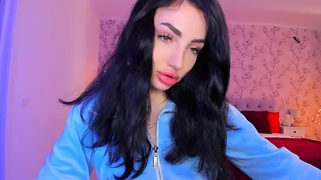 Snapshot of NancyLovee_ chatting on 04/17/26, 11:57 NancyLovee online show from 04/17/26, 11:57