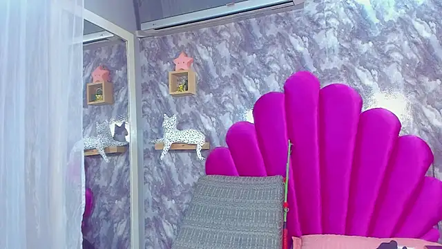 EMMAPARISS online show from 11/01/25, 11:45