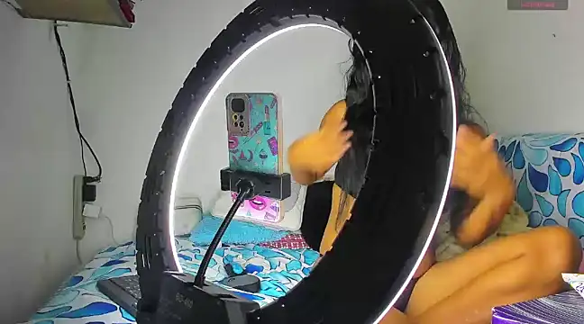 Snapshot of Nenita_Hot_ chatting on 03/11/25, 07:58 Nenita Hot online show from 03/11/25, 07:58