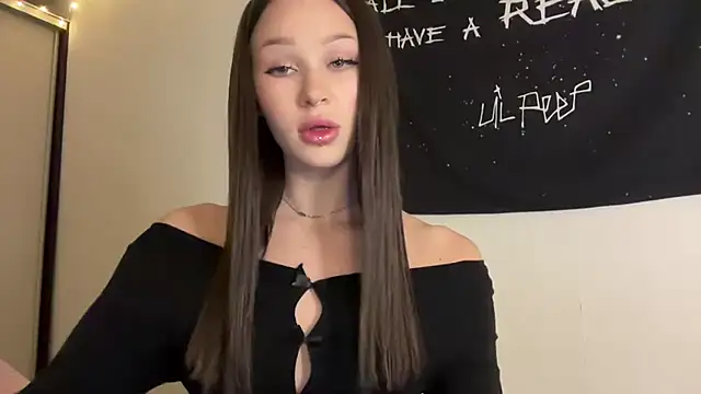 ur molly online show from 11/07/25, 01:00